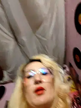 Avril_Maria's cam snapshot