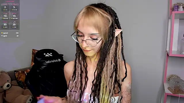 Ameli_Shell's cam snapshot