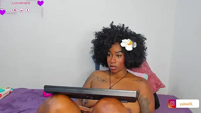 Brandy_brown_'s cam snapshot