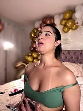 Samantha_e2's cam snapshot