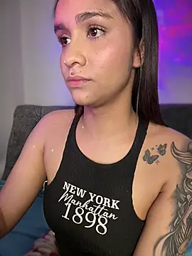 Isabella-Teen's cam snapshot