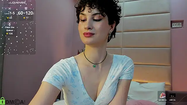 Adeline_Perle's cam snapshot