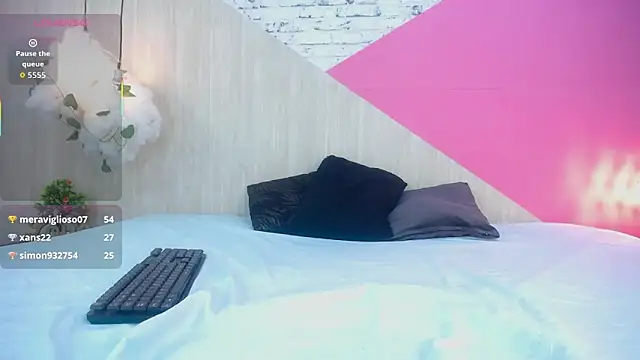 miss_honey01's cam snapshot