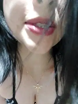 LlianneDiamond1's cam snapshot