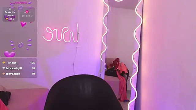 Sandyy_tay's cam snapshot