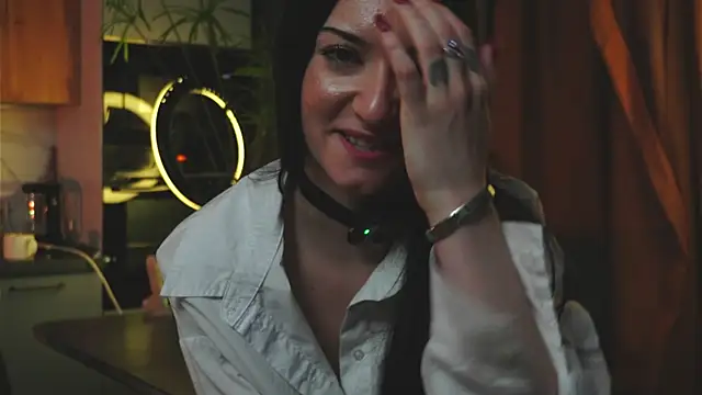 LessyLuiz's cam snapshot