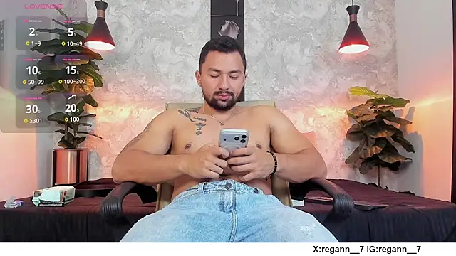 Regan__'s cam snapshot