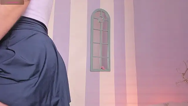 clover_tter_'s cam snapshot