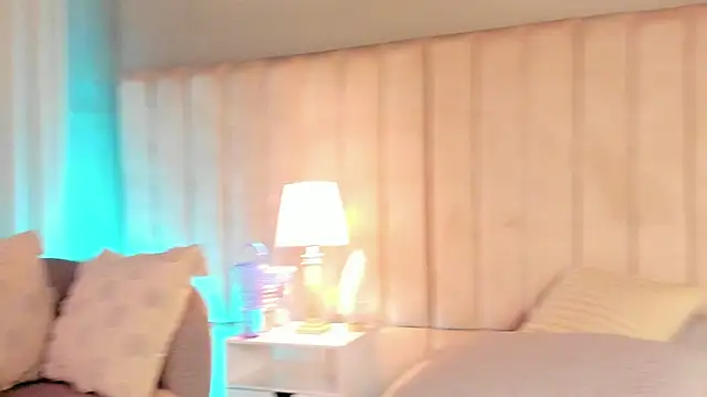 Paulina_Monroy live sex cam