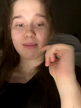 HornyGirlH live sex cam