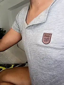 Varek_biglatin_dick's cam snapshot