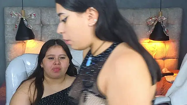 Laia_and_Aloby's cam snapshot