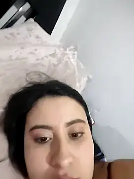 mialorents's cam snapshot