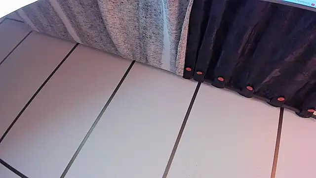 Bratty-Dalia live sex cam