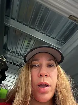 Bigbuttbrooklynn's cam snapshot