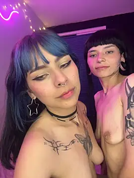 mavimist__'s cam snapshot