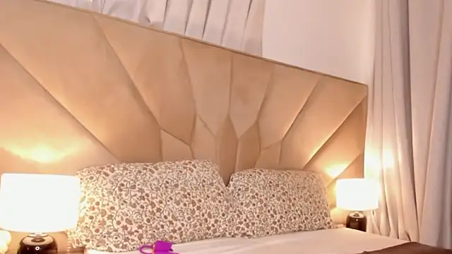 Freaky_jasmin's cam snapshot