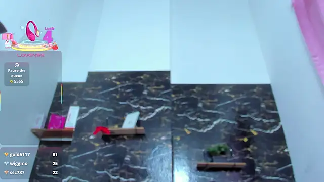 lola_bunny68's cam snapshot