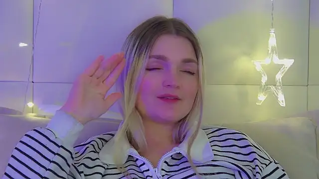 AnnyRaii's cam snapshot