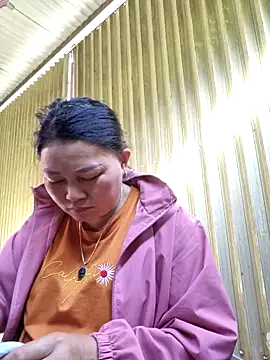 yoowwmr's cam snapshot