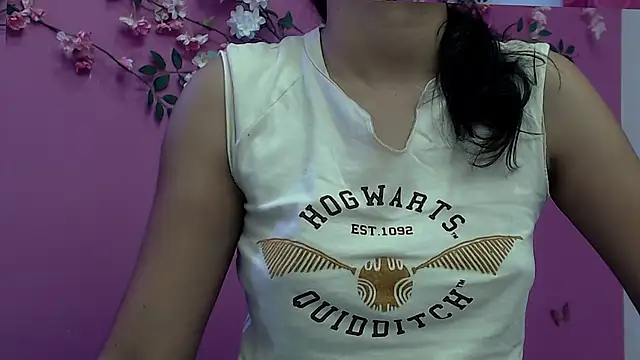 skinnybarbie022's cam snapshot