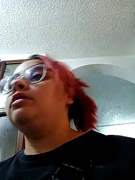 mia-curvy's cam snapshot