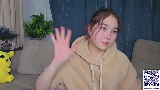 ColettaMejias live sex cam