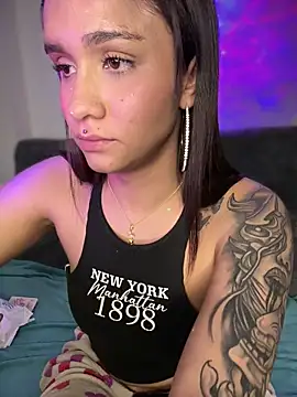 Isabella-Teen's cam snapshot