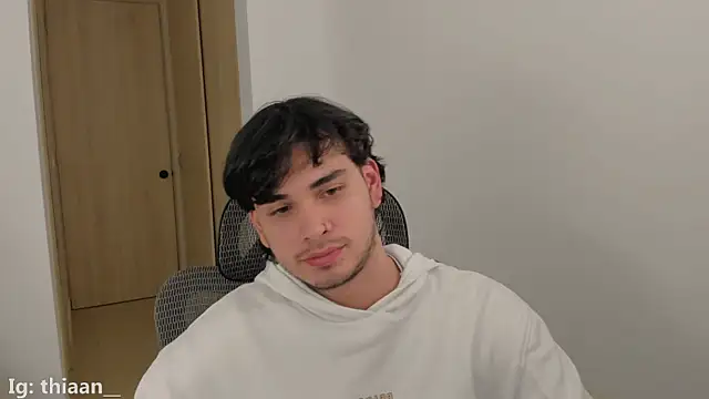 thiaann's cam snapshot