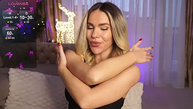 ChloeVelvetx live sex cam