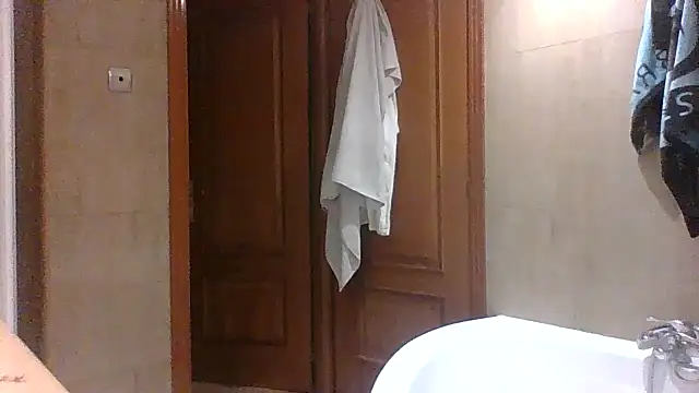 Lolaaa17740 live sex cam