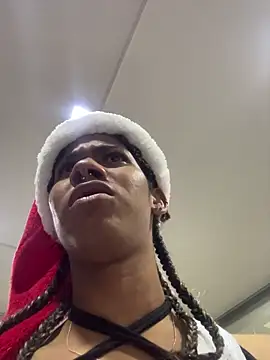 Maxim-Walker live sex cam