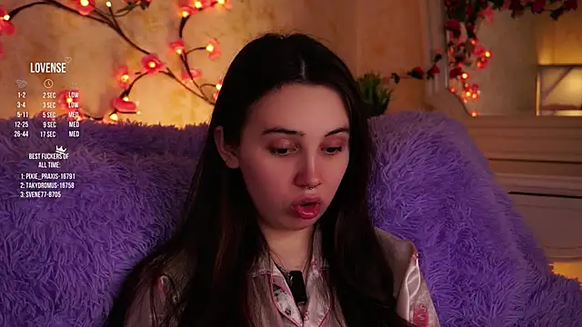 GillianDowdey's cam snapshot