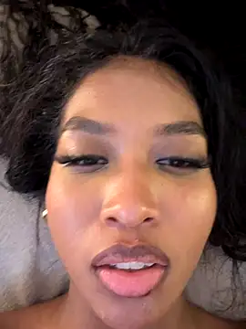 IamCrystal2's cam snapshot