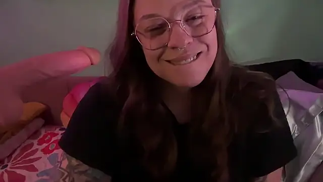 AureliaTide's cam snapshot