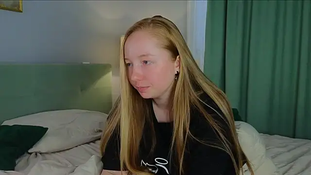 AdarnDeneui's cam snapshot