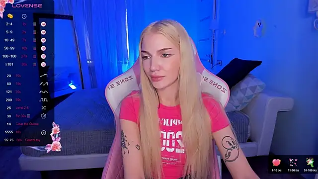 AnyaTaylor_'s cam snapshot