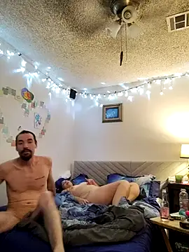 Kinkycouple0213's cam snapshot