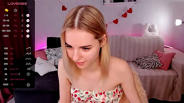 LillianShine's cam snapshot