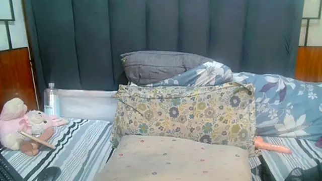 DarkCherryx's cam snapshot