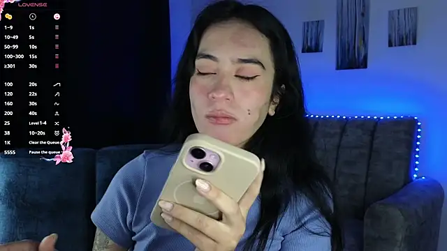 ZaraDames_'s cam snapshot