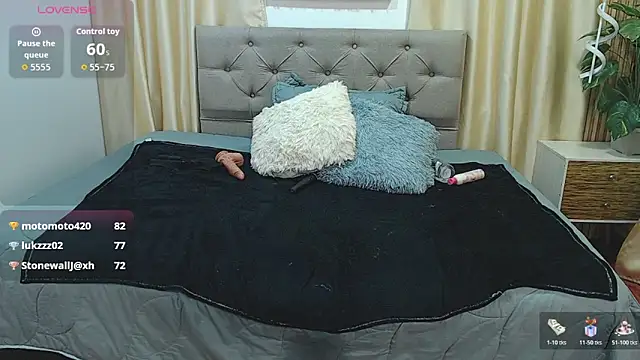 sasi_luna live sex cam