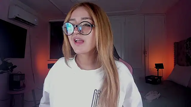 SweetJennaa's cam snapshot