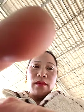 Y-eahi's cam snapshot