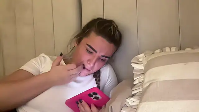 maisiesmithx live sex cam