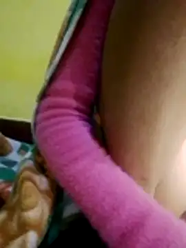 CUT_MOM's cam snapshot