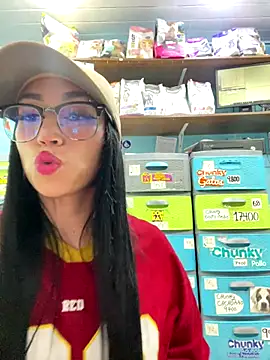 Lucy_699's cam snapshot