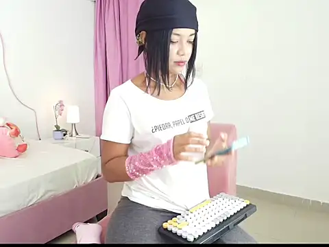 Luna_lexy04's cam snapshot