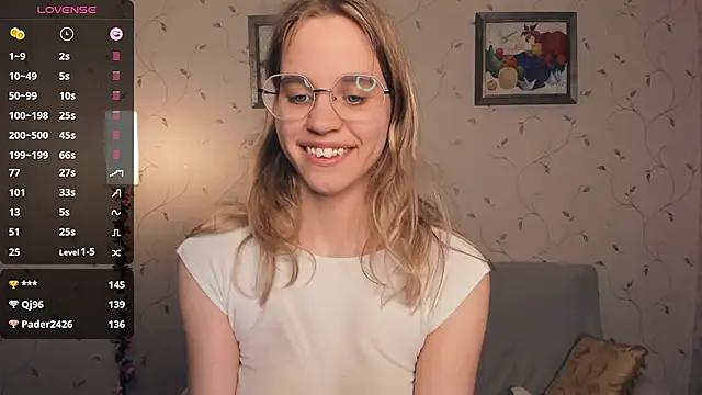 JoanBaggott's cam snapshot