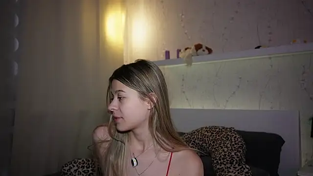 AnneVerity's cam snapshot